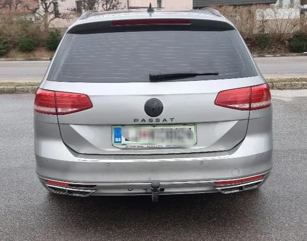 ČRNI EMBLEMI VW Passat B8 8
