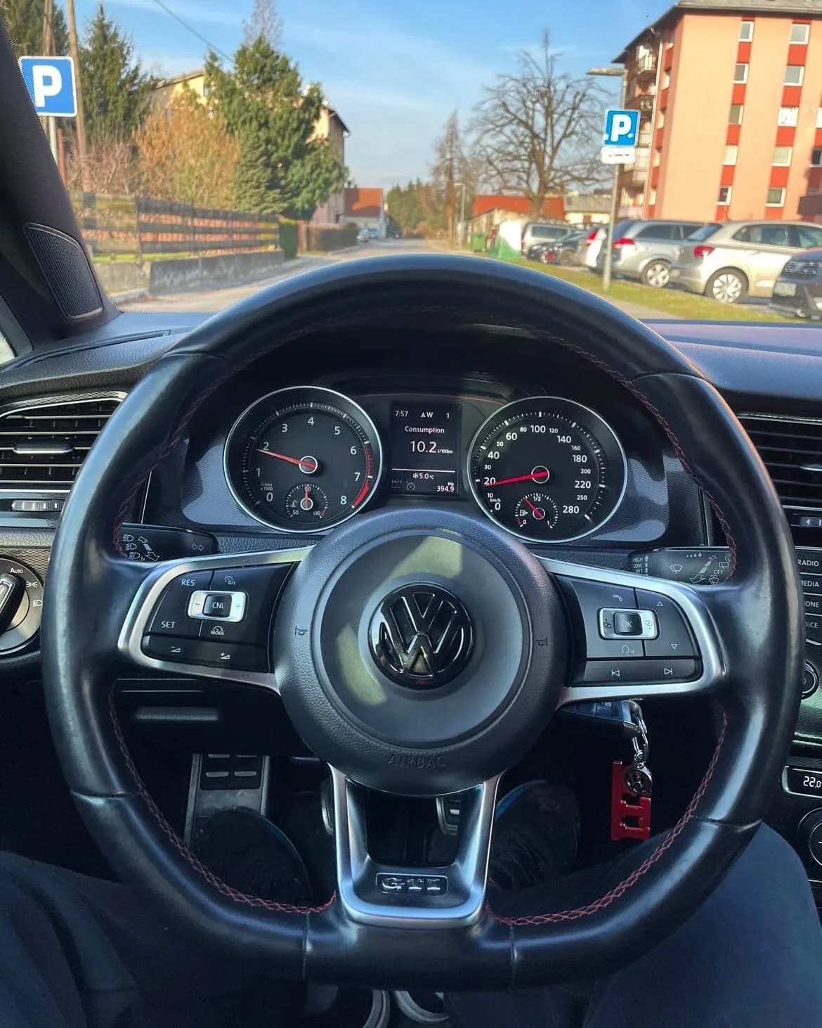 ČRNI ZNAK ZA VOLAN VW