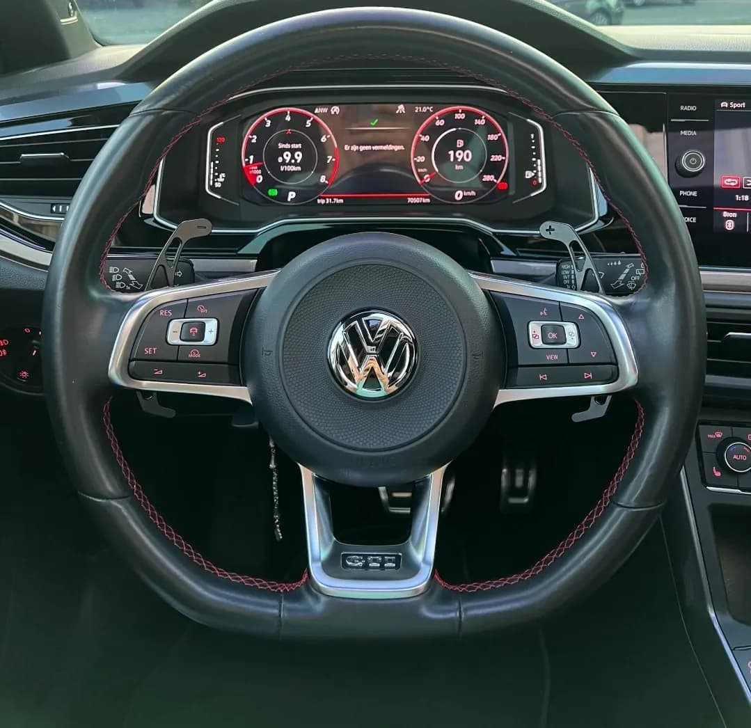 F1 PRESTAVNE ROČICE VW Golf MK7/MK7.5 GTI/R 4