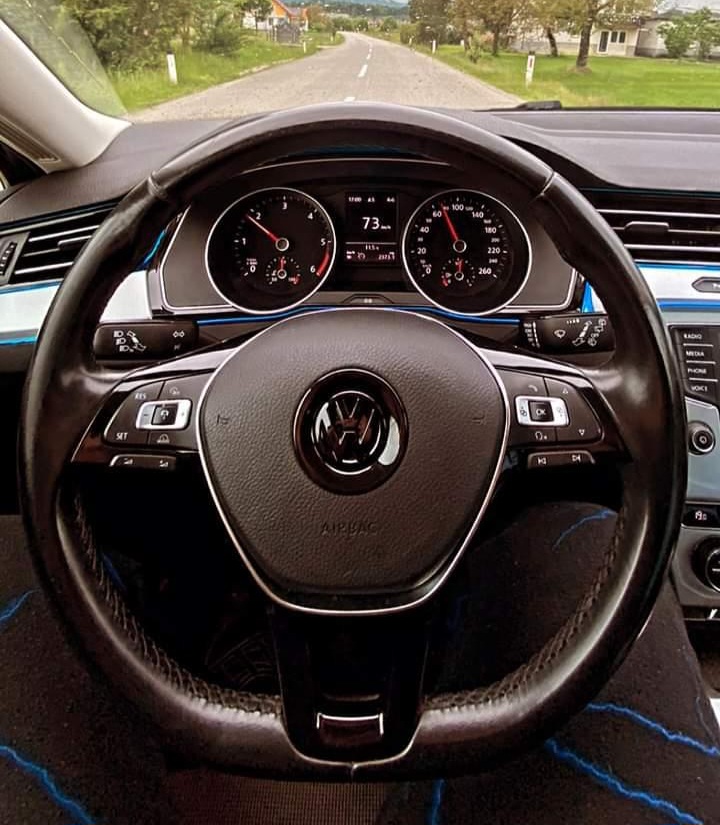 ČRNI ZNAK ZA VOLAN VW (starejši modeli)
