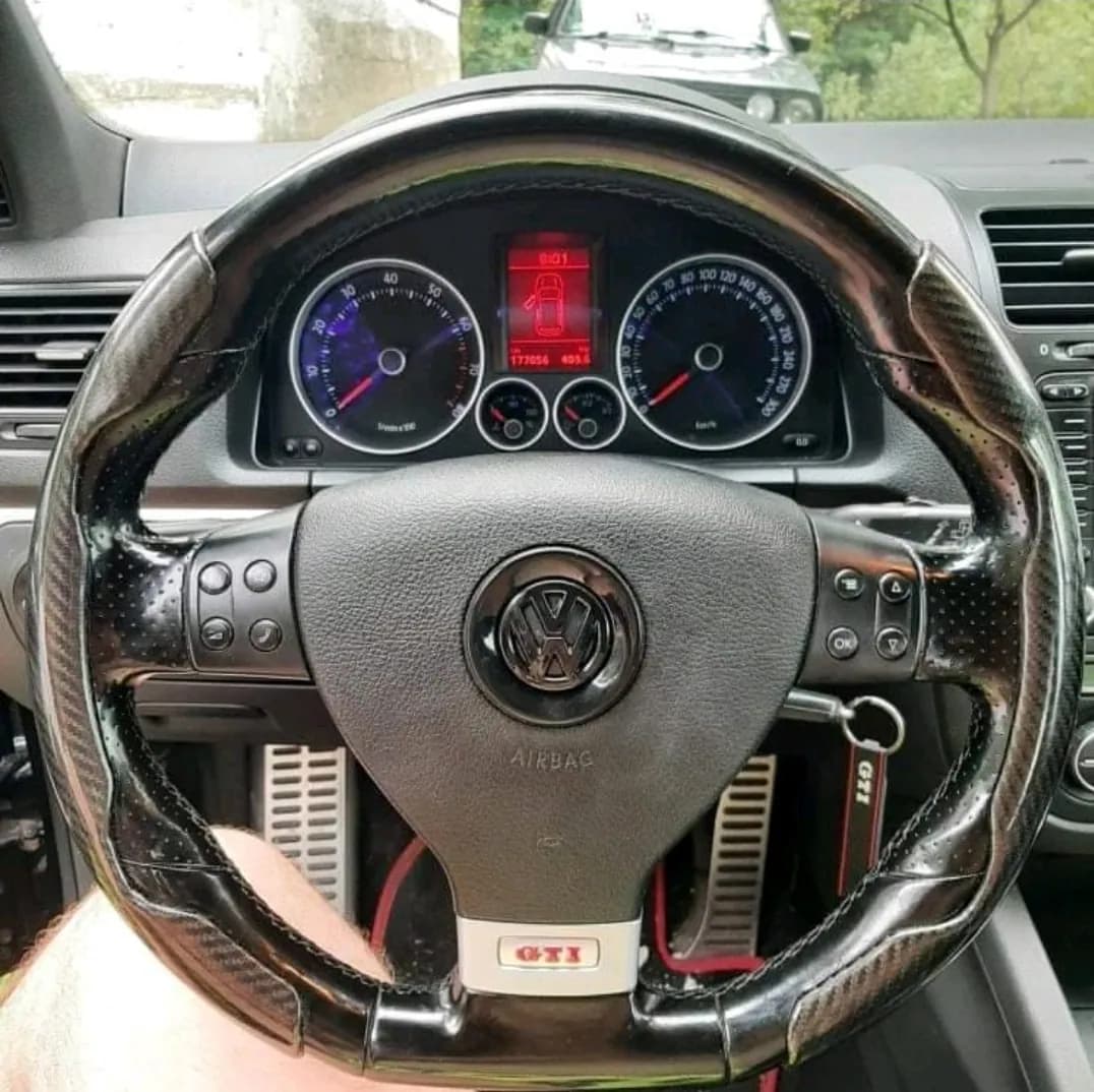 ČRNI ZNAK ZA VOLAN VW (starejši modeli) 4
