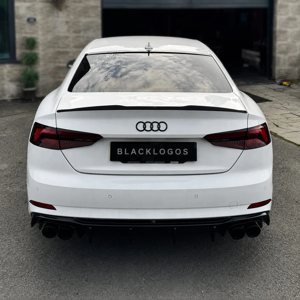 Črni emblemi Audi A5 B9 2